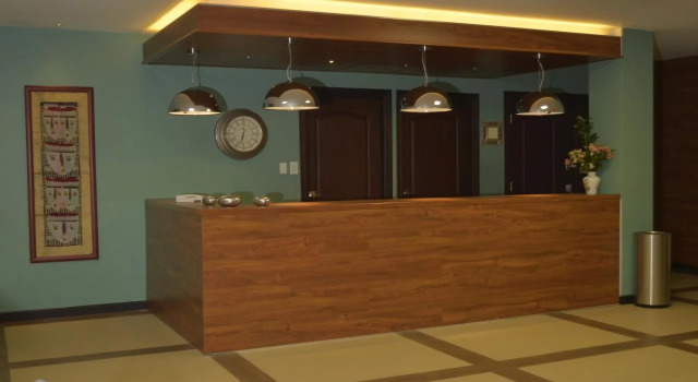 MidTown La Paz, Забронировать Отель Ла-Пас департамент Ла-Пас, рядом с Los Sargentos Equestrian Club