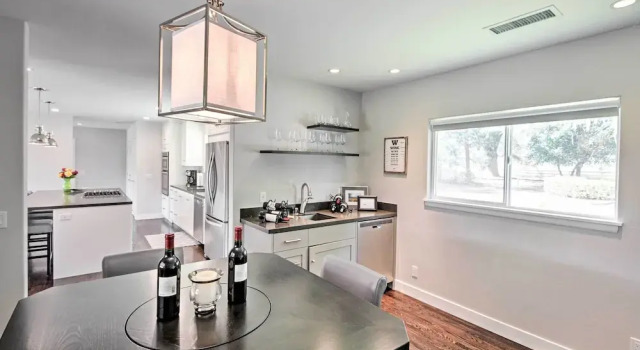 Beautiful Sonoma House w/ Patio & Vineyard Views!
