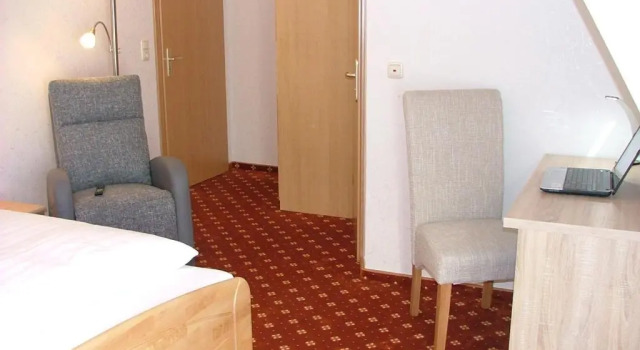 Hotel Thule, Забронировать Отель Каролинензиль East Frisia