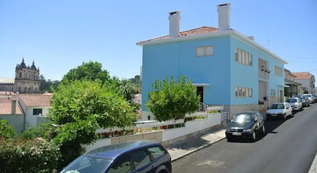 Alcobaca Hostel - Blue House, Varaa Hostelli Hostellit kohteessa Oeste, Hostelli