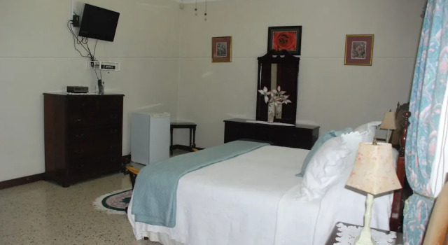 Eslyn Villa, Забронировать Вилла Отели Ocho Rios Coast 3 звезды, 3*