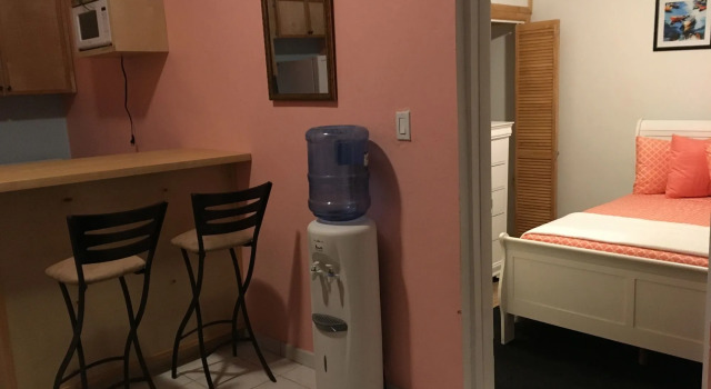 Dawsons Hideaway, Rezerwuj Apartament Hotele w New Providence z parkingiem, Parking