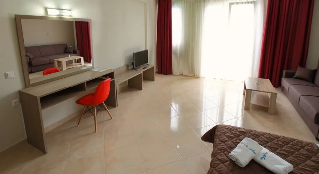 Sun & Sea Luxury Hotel, Забронировать Отель Отели Петра 3 звезды, 3*