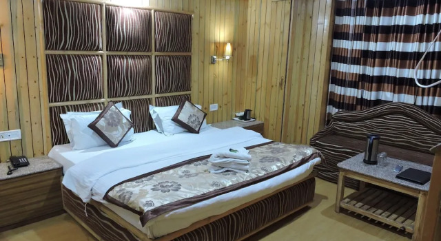 Четырёхместный номер Standard Hotel Chaman Palace