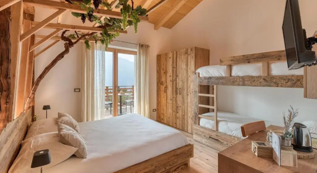 Четырёхместный номер Standard с балконом Agritur Maso Librar