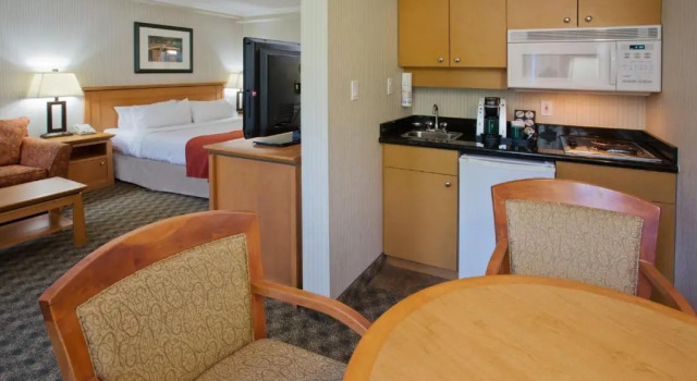 Двухместный номер Deluxe DoubleTree by Hilton North Vancouver