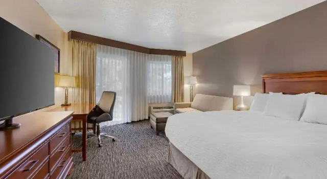 Номер Standard с балконом Best Western Plus Landmark Inn