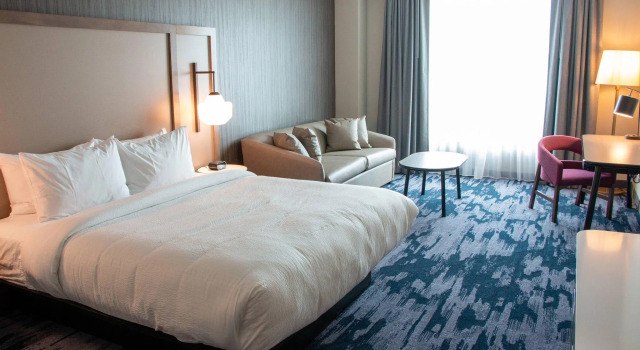 Двухместный люкс Fairfield Inn & Suites by Marriott Davenport Quad Cities
