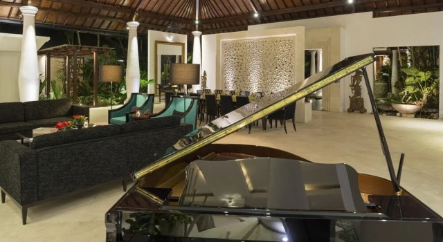 Uma Wana Prasta -Private Pool, Book Hotel Hotels & Accommodations in Cepaka, Hotel