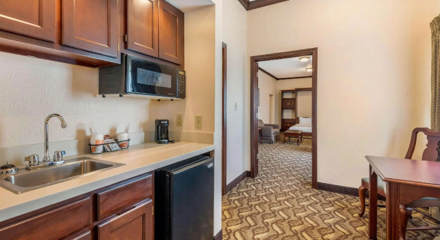Двухместный номер Standard Quality Inn & Suites Zanesville City Center