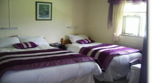 Valley View Farmhouse, Book Hotel Hotels in Kerry with Parking, Parking