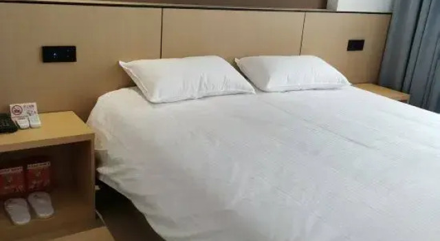 Люкс Baolong Homelike Hotel - Zhongshan Branch