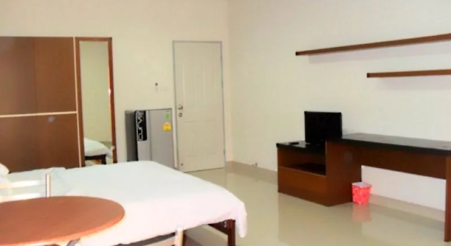 Aroonsiri Place Apartment, Забронировать Апартаменты/квартира Сирача провинция Чонбури