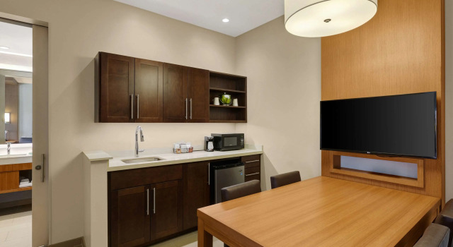 Четырёхместный люкс Hyatt Place Milwaukee Downtown
