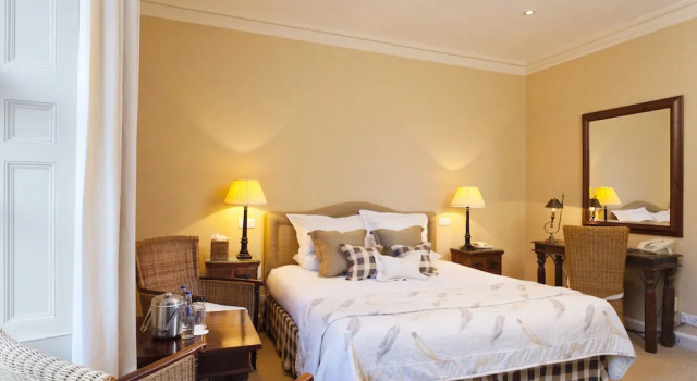 Номер Classic Rowton Hall Hotel and Spa