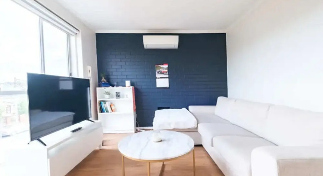 Sunny 1 Bedroom Apartment in St Kilda Near the Beach, Rezervovat Apartmán Hotely v Elwood s parkováním, Parkování
