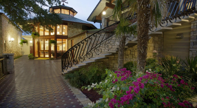 The Inn Of The Hills
