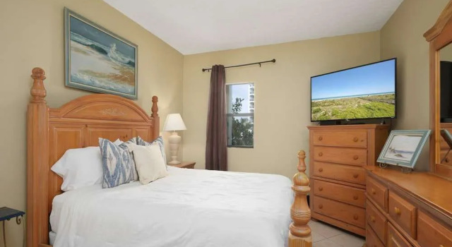 Jacksonville Sea Spray 2B by Distinctive Beach Rentals