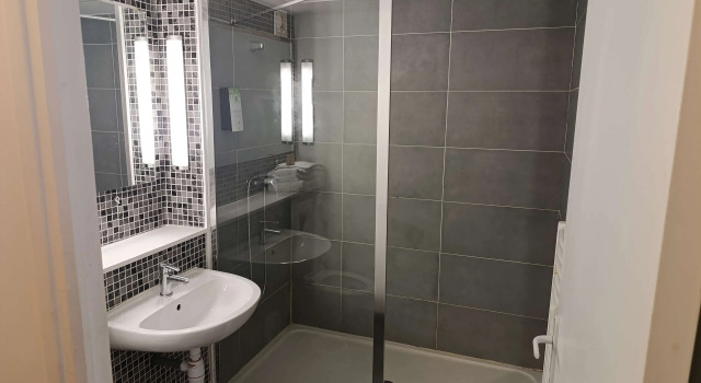 Трёхместный номер Standard Kyriad Meaux Sud Nanteuil Les Meaux