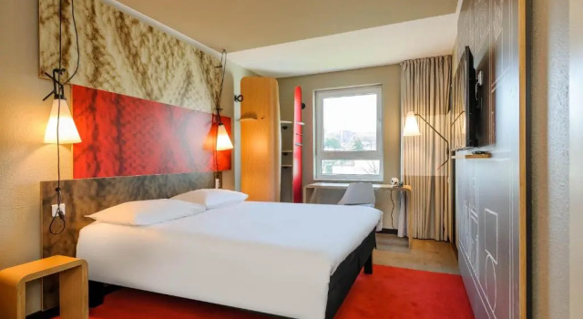 Двухместный номер Comfort B&B HOTEL Wuppertal-City