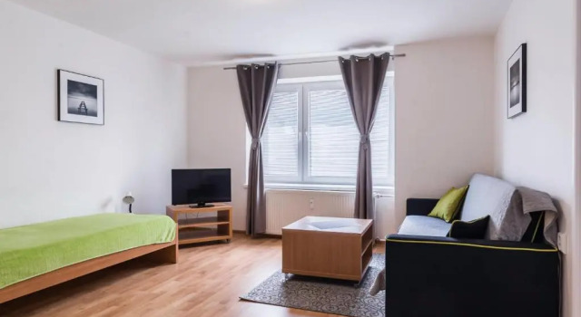 Apartmány Bunker Pub, Boek Hotel Hotels in Northeastern Slovakia met parkeren, Parkeren