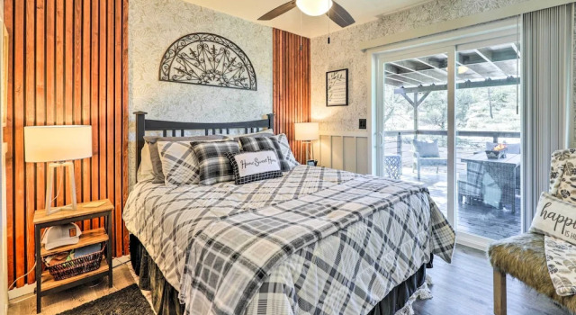 Hot Tub & Deck: Pet-Friendly Home in Payson, Забронировать Отель Пейсон Tonto National Forest