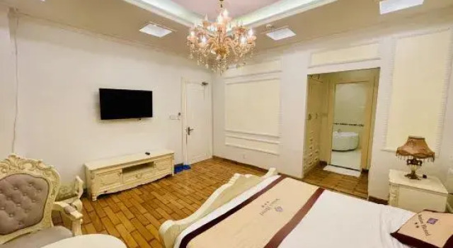 Люкс Senior Hotel 1