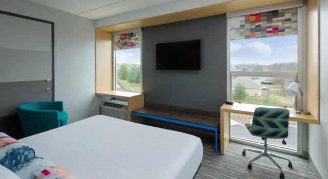 Двухместный номер Standard Aloft by Marriott Louisville East