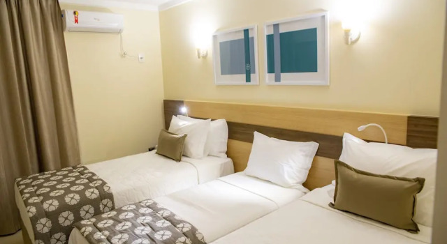 Трёхместные апартаменты Classic House Inn Hotel - Anashopping