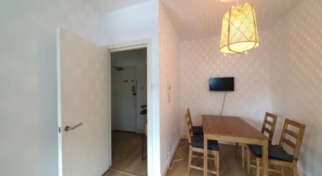 Апартаменты Bright Central London Apartments by DC London Rooms