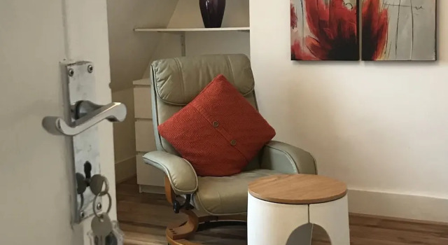 Lovely 6-bed Apartment in London, Varaa Huoneisto Asunnot kohteessa Merseyside, Huoneisto