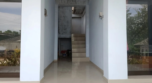 OYO 93603 Nurbata Holdings, Prenota Hotel Kecamatan Pujut Indonesia