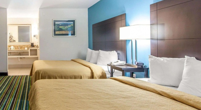 Четырёхместный люкс Quality Inn & Suites Jasper - Kimball