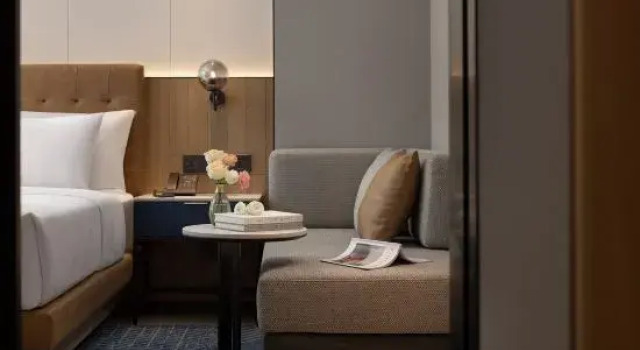 Люкс Premier Four Points by Sheraton Kunming Dongfeng Square