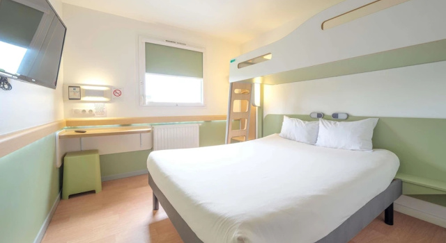 Трёхместный номер Standard Ibis Budget Sarrebourg Buhl