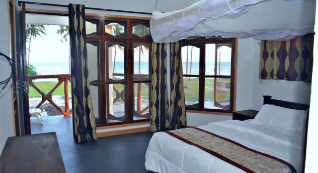 Номер Deluxe Saadani Park Hotel