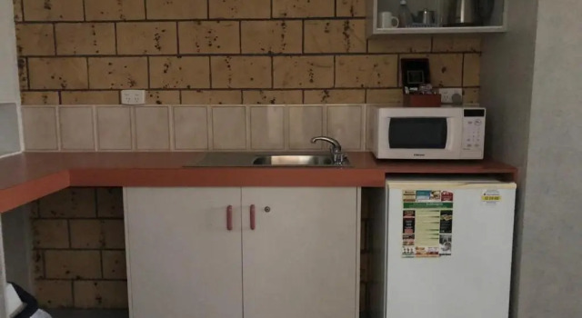 Четырёхместный номер Standard True Blue Motor Inn