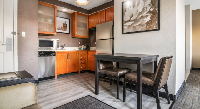 Люкс Residence Inn Phoenix Glendale Sports & Entertainment District