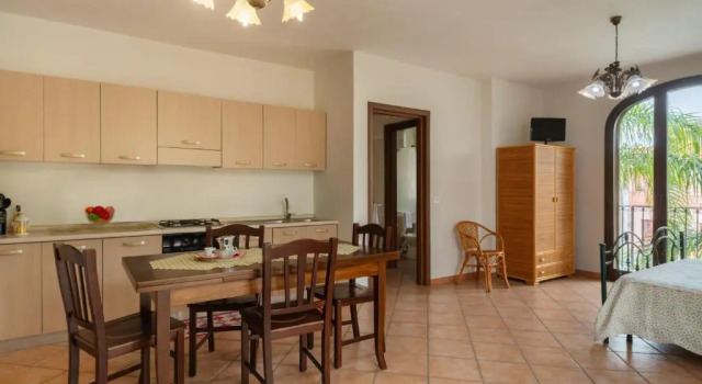 Monolocale 900, Book Apartment Hotels in Racale with Parking, Parking