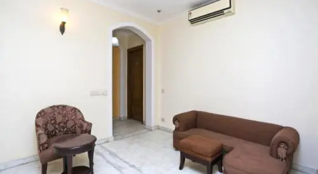 OYO Rooms Near Cyber Park, Забронировать Отель Гургаон 