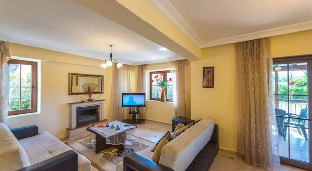 Villa Makri