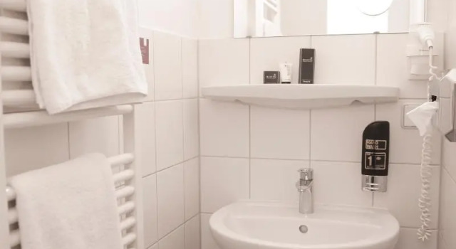 Economy Single room Les Nations