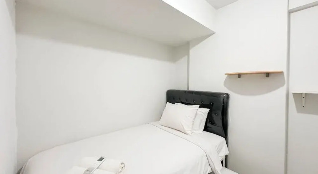 Modern and Cozy 2BR Apartment at Suncity Residence