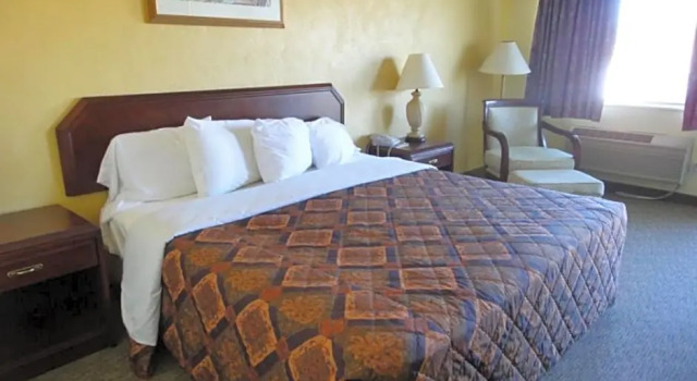 Номер Standard Lake Logan Inn