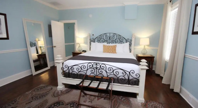 Люкс The Dahlonega Square Hotel