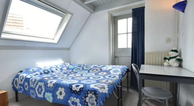 Family Home With Lush Garden and Games Room in the Heart of Artists' Town Bergen, Забронировать Отель Отели Норда 3 звезды, 3*