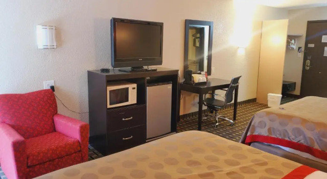 Четырёхместный номер Standard Ramada by Wyndham Grand Junction
