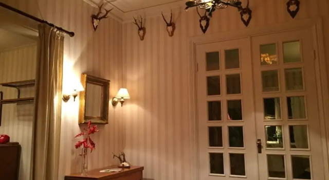 Kåsätter Gård, Varaa Hotelli  