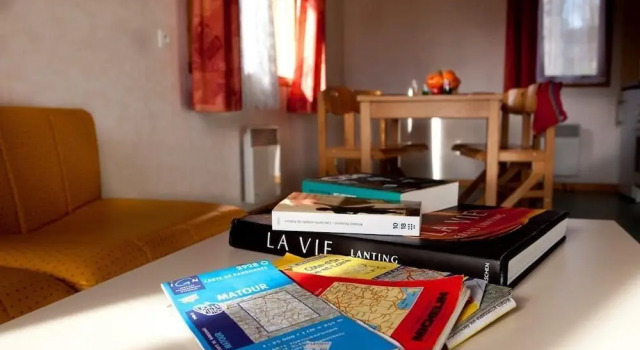 Camping le Paluet, Book Campground Hotels in Burgundy with a Pool, Swimming Pool