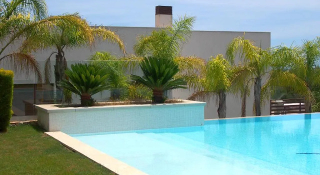 Acacia Golf Apartment @ Las Colinas Golf